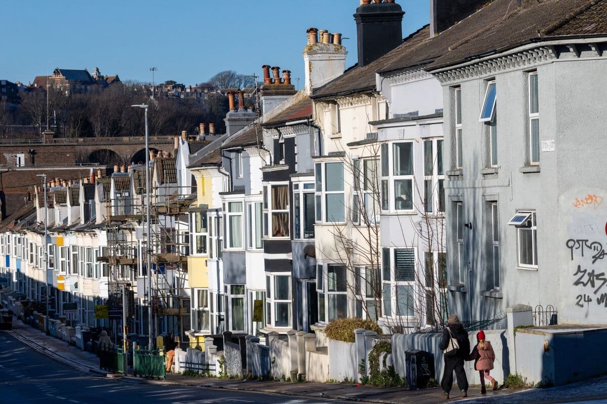 Britain’s Housing Market Continues to Stagnate