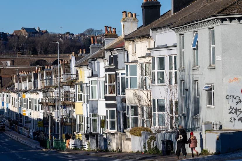 Britain’s Housing Market Continues to Stagnate